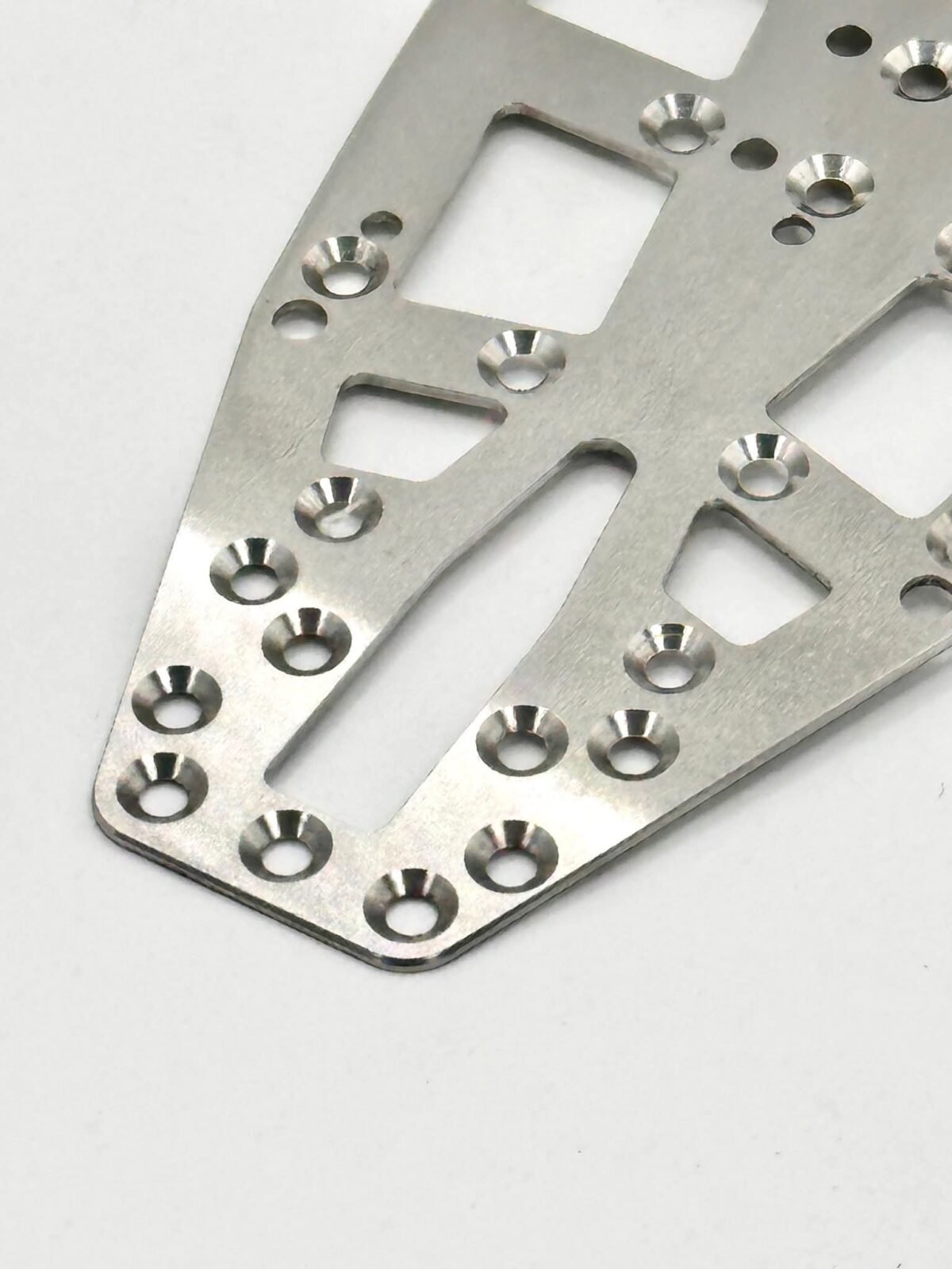 FB_IMG_1763296647943 Niotek Spring Steel A800R Chassis NI015